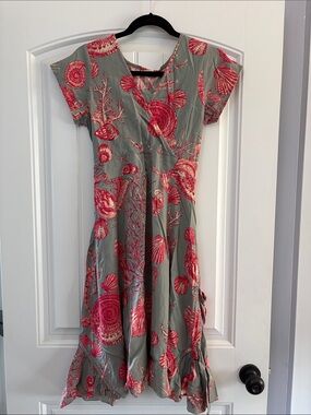 Alchemy Coral Shell-Print grey and pink summer dress